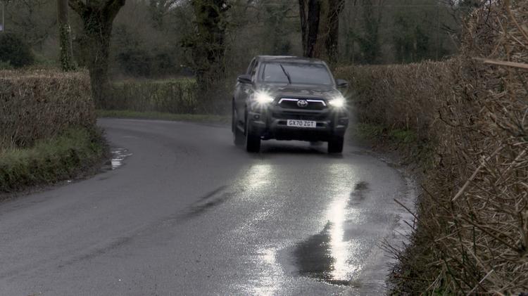 TOYOTA HILUX DIESEL Invincible D/Cab Pick Up 2.4 D-4D